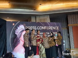 Pamerkan 4 Gaun, Ayu Maulida Putri Siap Melaju ke Miss Universe