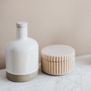 Jangan Dibuang Dulu, Ini Dia 7 Ide Upcycle Botol Skincare Kosongmu