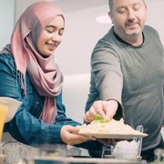 Kamu Susah Bangun Sahur? Yuk, Terapkan 7 Tips Mudah Ini!