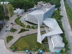 10 Masjid Karya Ridwan Kamil yang Artistik di Banyumas - Makassar