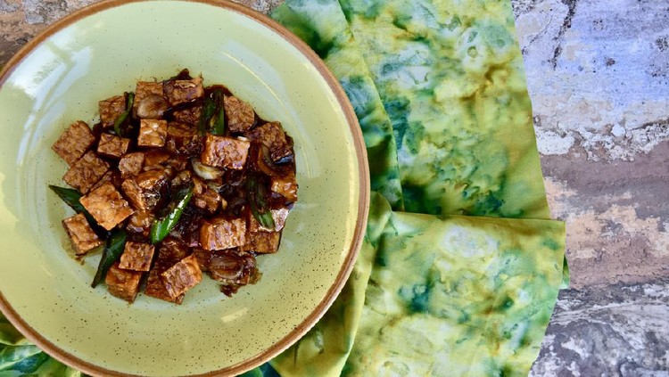 Tempe Cabe Ijo. Tempeh Sweet Soy Sauce with Green Chili or Orek Tempe (Indonesian Cuisine)