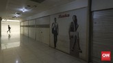 FOTO: Redupnya Pamor Blok M Mall di Tengah Pandemi Corona Blok M Mall yang sempat populer era 1990an hingga 2000an kini mulai redup, sepi tanpa pengunjung.