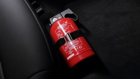 Jenis Alat Pemadam Api Portable di Mobil Demi Keselamatan