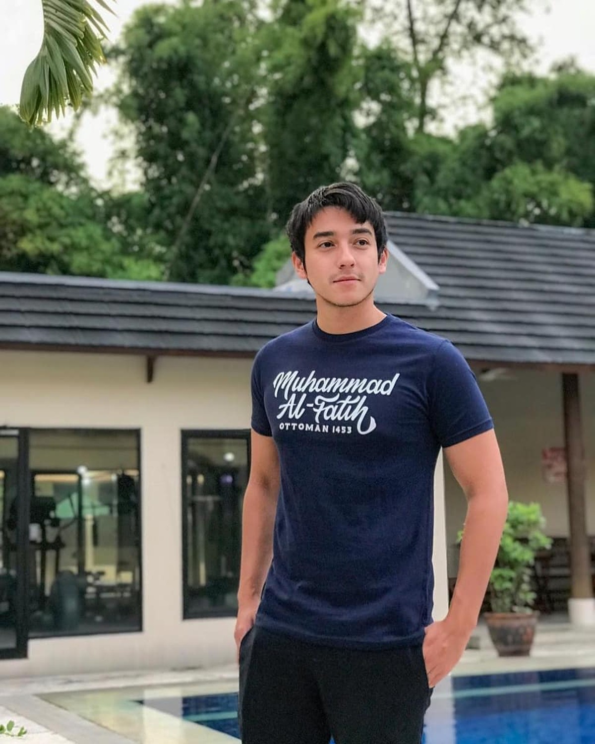 Perceraian Aliff Alli dan Aska Ongi sampai kini belum diputuskan&comma; perseteruan mereka pun jadi semakin panas&period; Yuk kita intip potret Aliff Alli&excl;