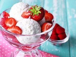 Resep Coconut Ice Cream ala Kreasi Sasa yang Dingin Creamy