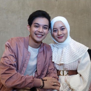 Terungkap, Alasan Dinda Hauw Tak Hadir di Acara Lamaran Rizky Billar