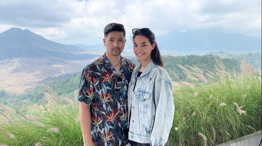 Erick Bana Iskandar melamar sang kekasih