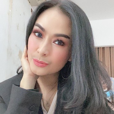 Penjelasan Iis Dahlia soal Kedatangan Ayus & Nissa Sabyan ke Rumahnya