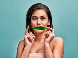 10 Warna Lipstik untuk Bibir Hitam agar Tampak Cantik Bersinar