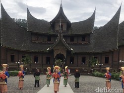 Sandiaga Minta 19 Kabupaten Kota Sumbar Miliki Ikon Masing-masing