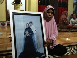 Waswas Istri Kru KRI Nanggala-402 yang Baru Menikah 2 Bulan