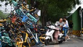 FOTO: Kuburan Sepeda Sewa Online China, Bangkrut Imbas Corona Ribuan sepeda sewa online berbasis aplikasi dari berbagai usaha startup di China bangkrut karena pandemi Covid-19.