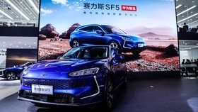 Mengenal Mobil Pertama dengan Teknologi Buatan Huawei