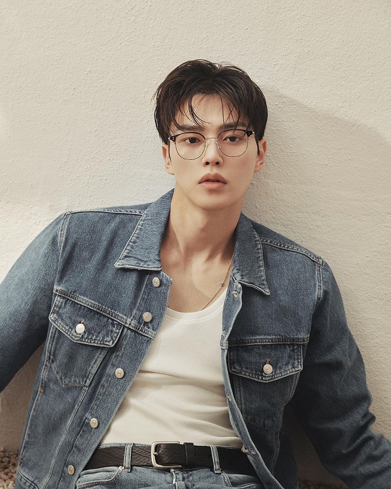 Song Kang Song Kang ulang tahun