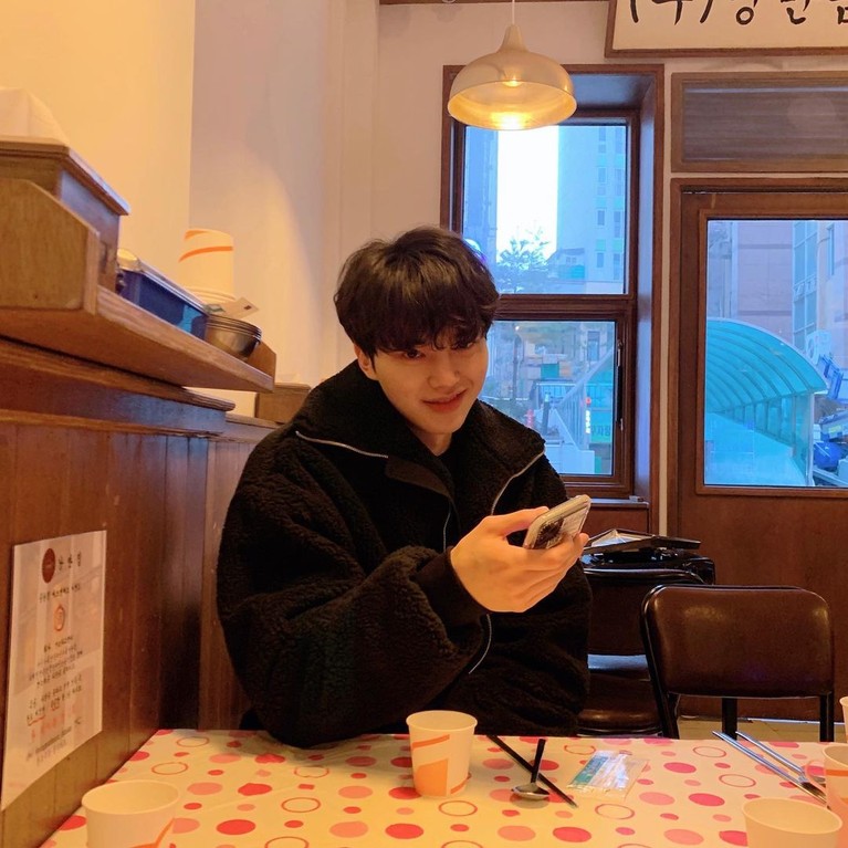 Song Kang Song Kang ulang tahun