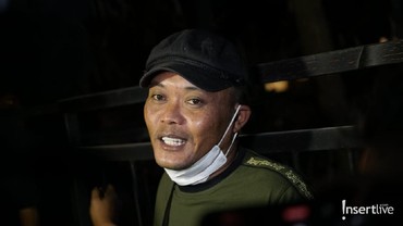 img-title Sering Tiru Gaya Rhoma Irama, Sule Sempat Takut Bertemu Raja Dangdut
