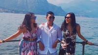 <p>Untuk diingat kembali, Tata Cahyani dikaruniai dua anak dari pernikahannya dengan Tommy Soeharto. Mereka adalah Dharma Mangkuluhur dan Gayanti Hutami. (Foto: Instagram @tatacahyani)</p>