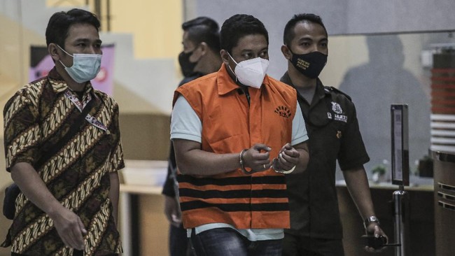 KPK terus mengusut kerja sama antara AKP Stepanus Robin Pattuju dengan pengacara Maskur Husain dalam kasus dugaan korupsi lelang jabatan Pemkot Tanjungbalai.