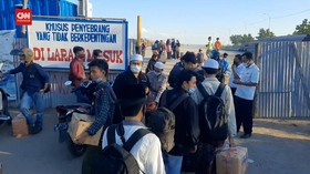 VIDEO: Ada Larangan Mudik, Pelabuhan Dipadati Pemudik