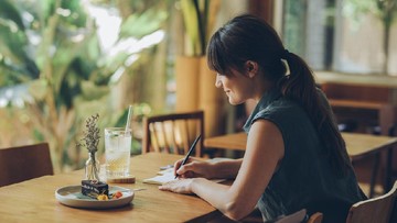 MENGATUR EMOSI HINGGA MENGENALI DIRI SENDIRI