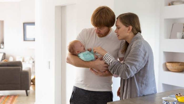 Kecemasan yang Umum Dialami Ayah Baru, Ini yang Harus Kamu Pertimbangkan