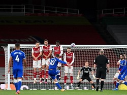 Turun Minum, Arsenal Vs Everton Masih Imbang