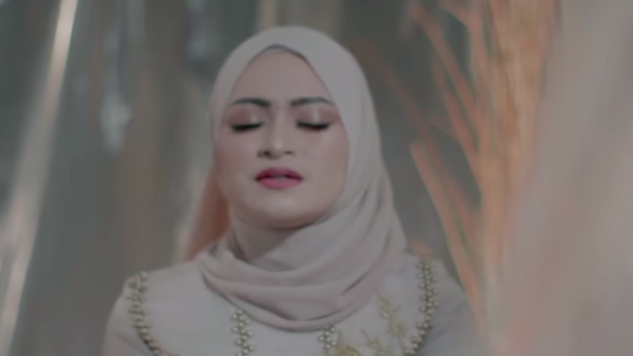 Nathalie Holscher rilis single Nathalie Holscher rilis single