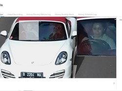 Pengemudi Porsche Penerobos Busway Ditangkap, Ini Tampangnya