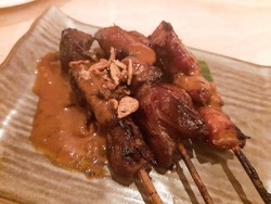 Yuk, Buka Puasa dengan Kue Pancong dan Sate Empuk di Restoran Ini!