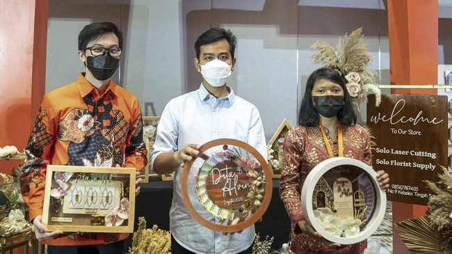 Selain memperluas jangkauan lewat Shopee, para pelaku UMKM juga akan memperoleh edukasi dan pelatihan untuk memaksimalkan persiapan menuju pasar ekspor.
