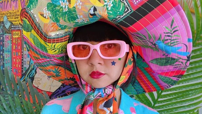 Tampil Kece dengan Upcycling Ala Diana Rikasari