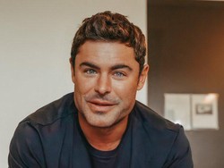 Dapat Hollywood Walk of Fame, Zac Efron Kenang Kebaikan Matthew Perry