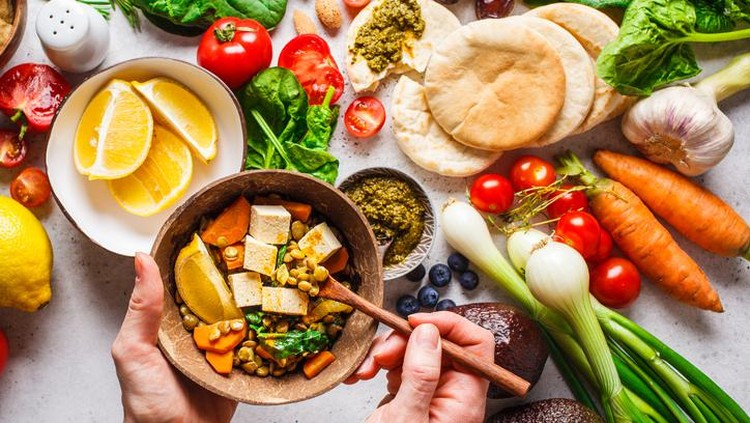 7 Cara Mudah Membuat Makanan Lebih Sehat Menurut Ahli Gizi
