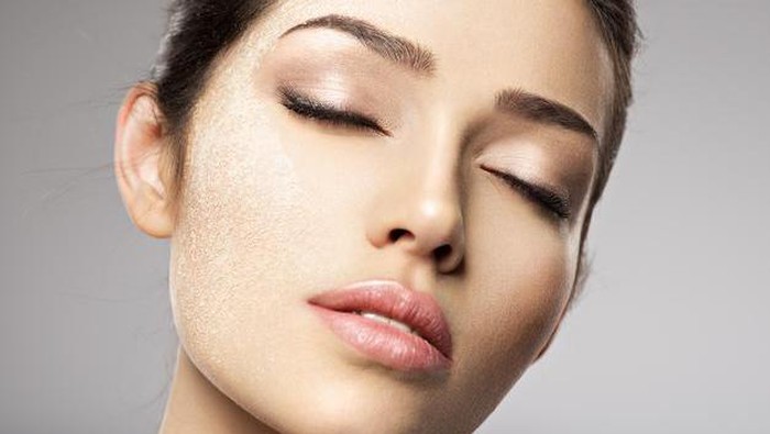 Jangan Lakukan! 5 Kebiasaan Sepele Ini Ternyata Bikin Kulit Makin Kering