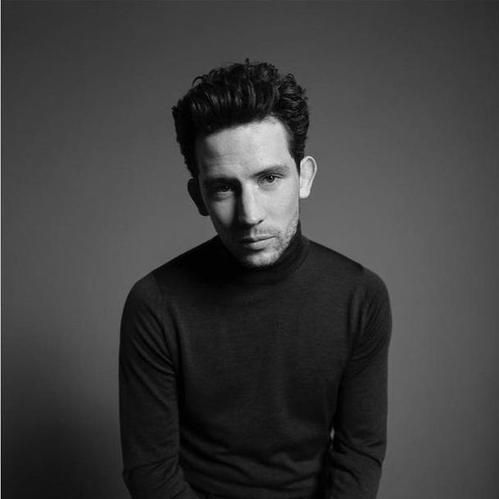<p>Melalui aktingnya di <em>The Crown</em>, Josh O’Connor berhasil meraih penghargaan Golden Globe Awards 2021 untuk kategori Best Actor di serial drama televisi. (Foto: Instagram @joshographee)</p>