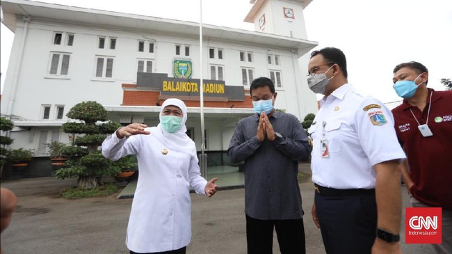 Gubernur Anies menemui Gubernur Jawa Timur Khofifah Indar Parawansa terkait kerja sama pasokan beras untuk Jakarta.