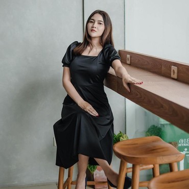 Cerita Nella Kharisma Tak Bisa Bangun dari Tempat Tidur di Awal Kehamilan