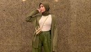 Selebgram Awkarin mengunggah OOTD nya menggunakan hijab selama bulan ramadhan di akun Instagramnya&period; Yuk kita intip bagaimana OOTD ala awkarin selama Ramadhan ini&excl;