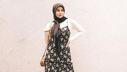 Intip 6 Inspirasi OTTD Hijab ala Awkarin selama Ramadhan