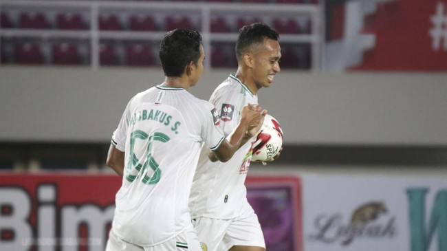 Dirut PT LIB Akhmad Hadian Lukita menyesalkan adanya percobaan pembakaran Omah PSS oleh orang tak dikenal (OTK), Minggu (28/11) sore.