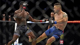 Kaki Patah di UFC 261, Weidman Disebut Kena Karma