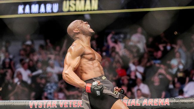 Kamaru Usman memberikan jawaban atas label membosankan yang sering tersemat padanya lewat dua kemenangan KO/TKO di 2021.