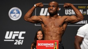 Berat Tidak Ideal, Kamaru Usman Batal Tampil di UFC 262