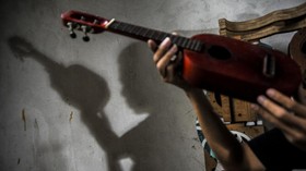 FOTO : Ukulele dari Bandung Harum di Kancah Dunia