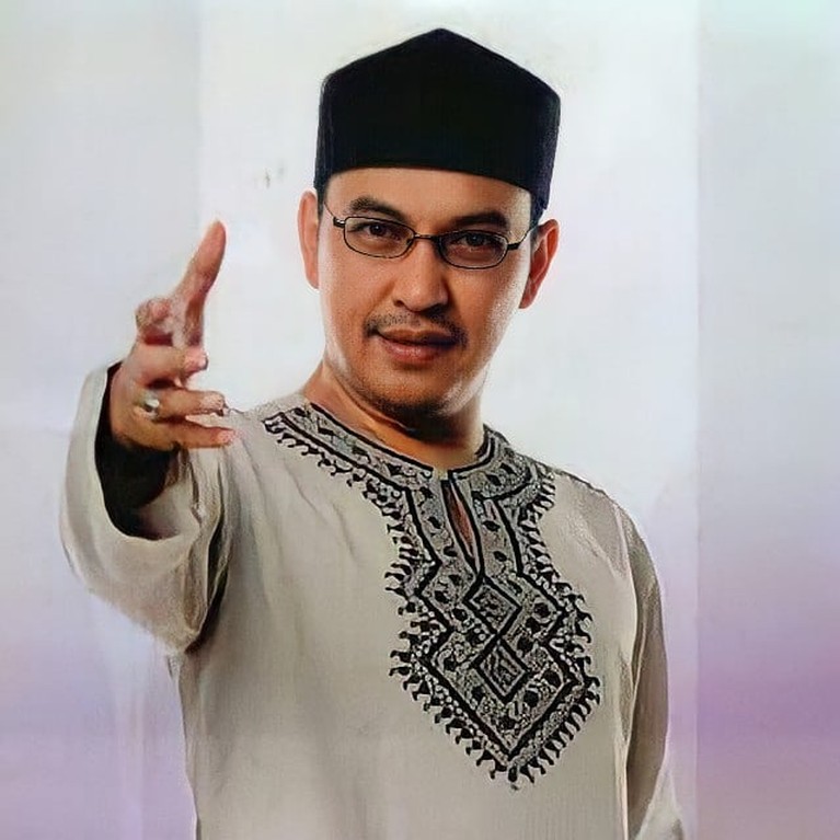 Mengenang 8 tahun kepergian Uje