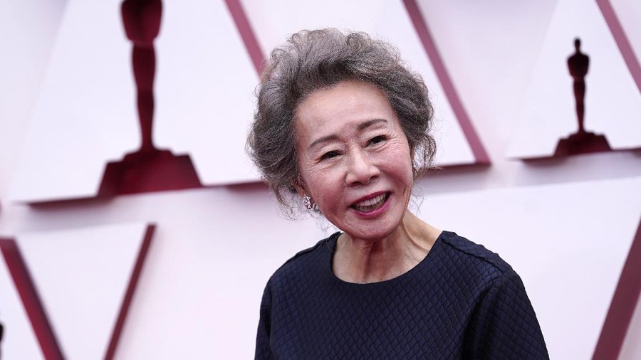 Youn Yuh-jung arrives at the Oscars on Sunday, April 25, 2021, at Union Station in Los Angeles. (AP Photo/Chris Pizzello, Pool)