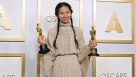 Chloe Zhao, Sutradara Perempuan Asia Pertama Menang Oscar