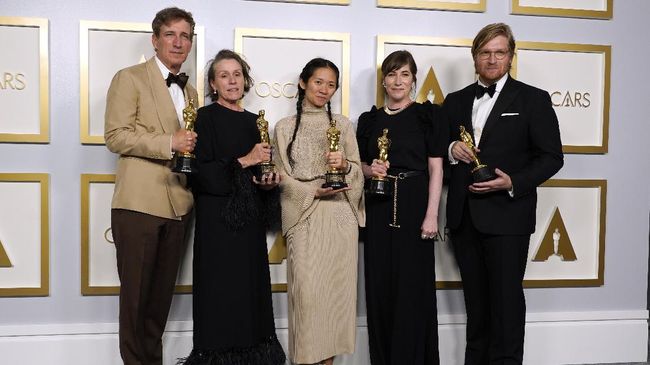 Gelaran Oscar 2021 menyisakan banyak tanya. Format, dan sejumlah keputusan The Academy memancing kecewa sejumlah orang.