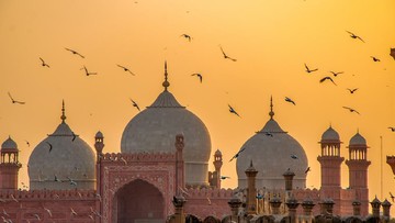 MASJID LUAS LAINNYA
