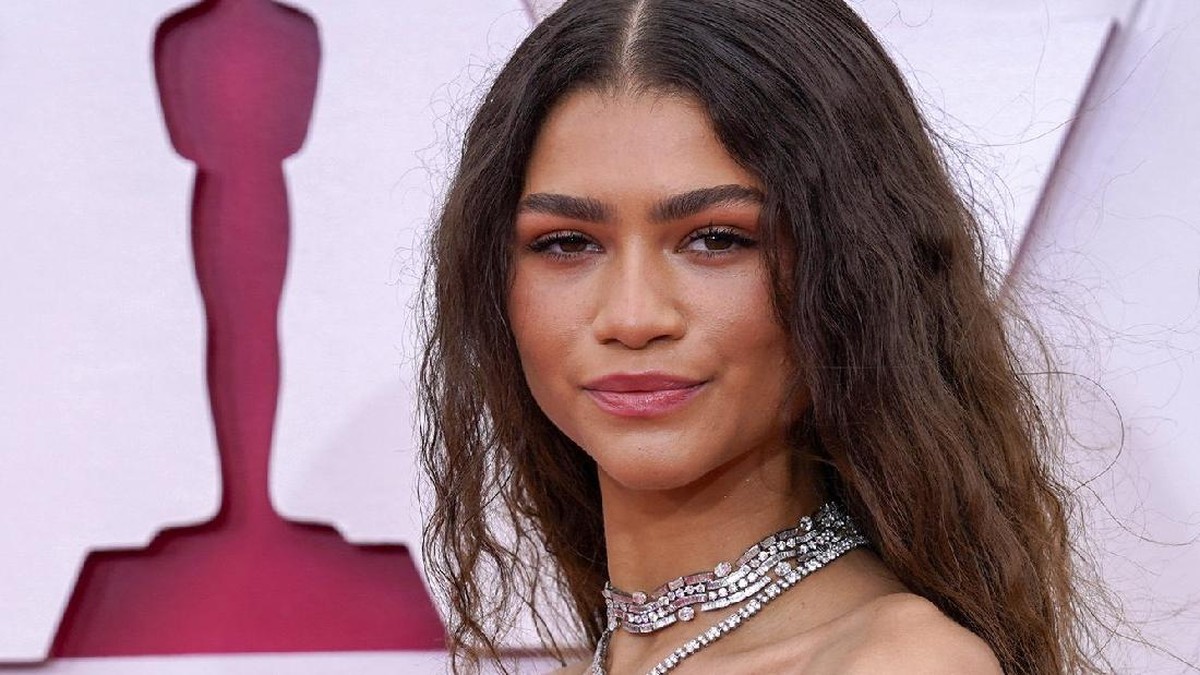 Keseksian Zendaya di Karpet Merah Piala Oscar 2021